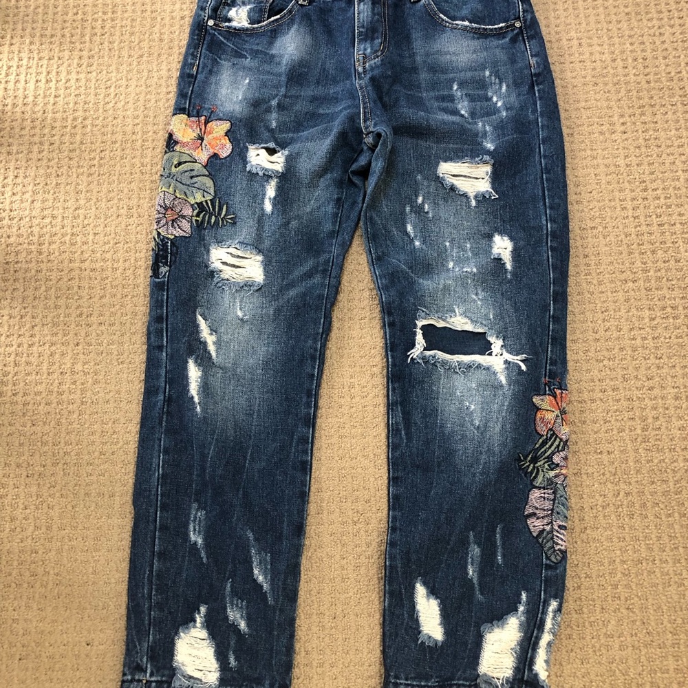 Q2 Blue Boyfriend Jeans Distressed Vintage Style